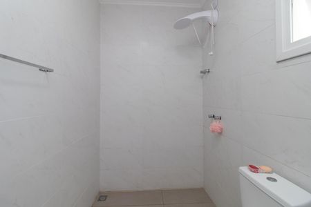 Casa à venda com 243m², 3 quartos e 2 vagasBanheiro Social