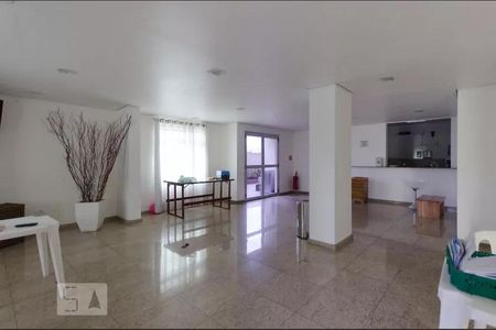 Apartamento para alugar com 100m², 3 quartos e 2 vagasÁrea comum - Salão de festas