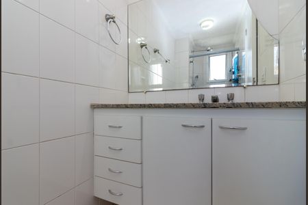 Apartamento para alugar com 100m², 3 quartos e 2 vagasBanheiro da Suíte