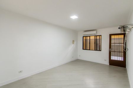 Casa à venda com 125m², 3 quartos e 3 vagas Casa à venda com 125m², 3 quartos e 3 vagasSala