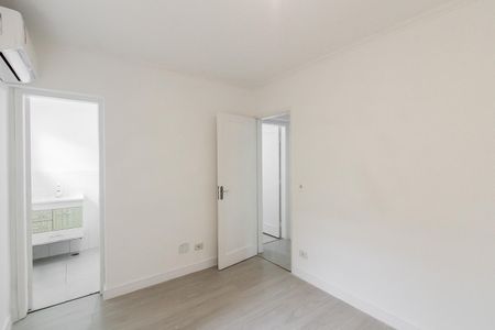 Casa à venda com 125m², 3 quartos e 3 vagas Casa à venda com 125m², 3 quartos e 3 vagasSuíte