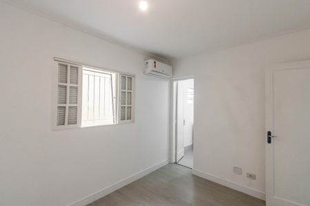 Casa à venda com 125m², 3 quartos e 3 vagas Casa à venda com 125m², 3 quartos e 3 vagasSuíte