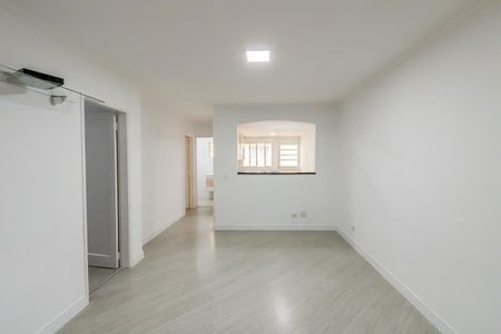 Casa à venda com 125m², 3 quartos e 3 vagas Casa à venda com 125m², 3 quartos e 3 vagasSala
