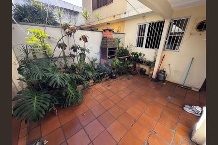Casa à venda com 225m², 3 quartos e 3 vagas