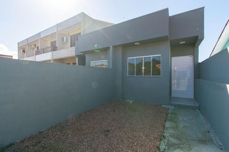 Casa para alugar com 50m², 2 quartos e 1 vaga Casa para alugar com 50m², 2 quartos e 1 vagaFachada