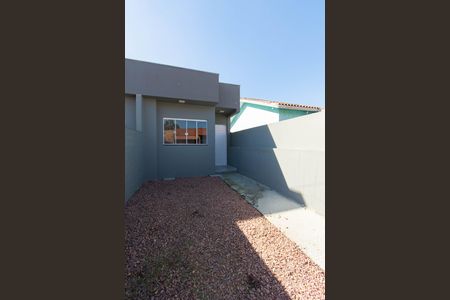 Casa para alugar com 50m², 2 quartos e 1 vaga Casa para alugar com 50m², 2 quartos e 1 vagaFachada