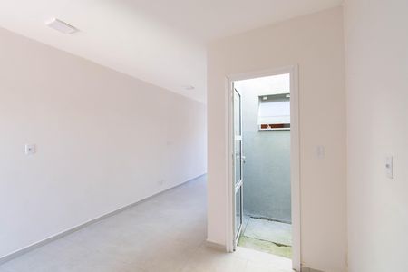 Casa para alugar com 50m², 2 quartos e 1 vaga Casa para alugar com 50m², 2 quartos e 1 vagaSala