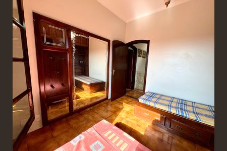 Casa para alugar com 300m², 3 quartos e 1 vaga Casa para alugar com 300m², 3 quartos e 1 vagaQuarto 2