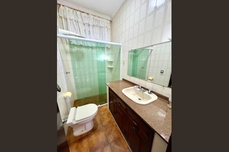 Casa para alugar com 300m², 3 quartos e 1 vaga Casa para alugar com 300m², 3 quartos e 1 vagaBanheiro