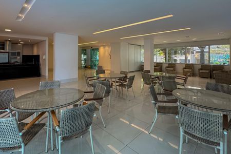 Apartamento para alugar com 280m², 4 quartos e 4 vagasÁrea comum - Salão de festas