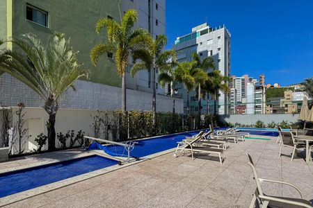Apartamento para alugar com 280m², 4 quartos e 4 vagasÁrea comum - Piscina