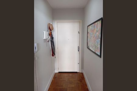 Apartamento à venda com 5792m², 1 quarto e sem vagaEntrada