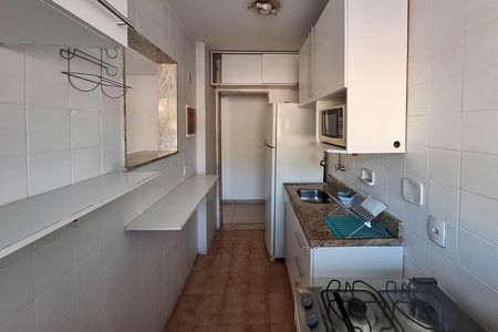 Apartamento para alugar com 60m², 2 quartos e 2 vagas Apartamento para alugar com 60m², 2 quartos e 2 vagasCozinha