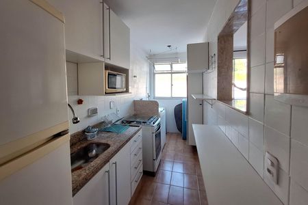 Apartamento para alugar com 60m², 2 quartos e 2 vagas Apartamento para alugar com 60m², 2 quartos e 2 vagasCozinha