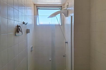 Apartamento para alugar com 60m², 2 quartos e 2 vagas Apartamento para alugar com 60m², 2 quartos e 2 vagasBanheiro
