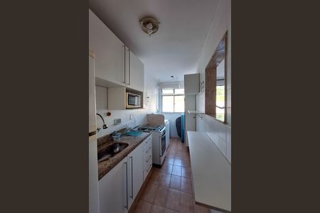 Apartamento para alugar com 60m², 2 quartos e 2 vagas Apartamento para alugar com 60m², 2 quartos e 2 vagasCozinha