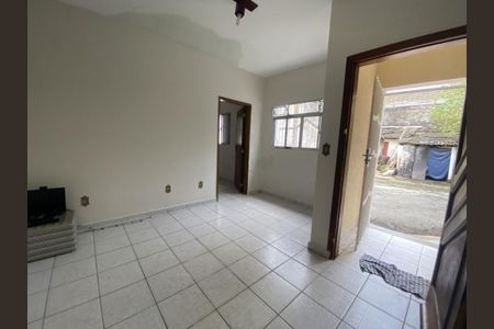 Casa à venda com 70m², 1 quarto e 1 vaga