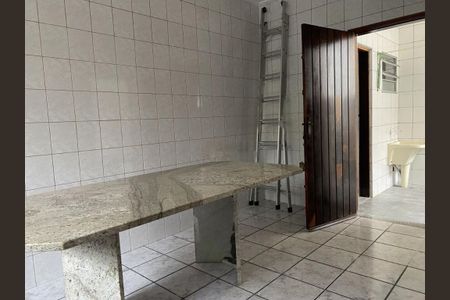 Casa à venda com 70m², 1 quarto e 1 vaga