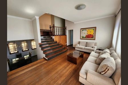 Casa à venda com 355m², 5 quartos e 5 vagas