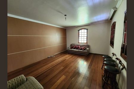 Casa à venda com 355m², 5 quartos e 5 vagas