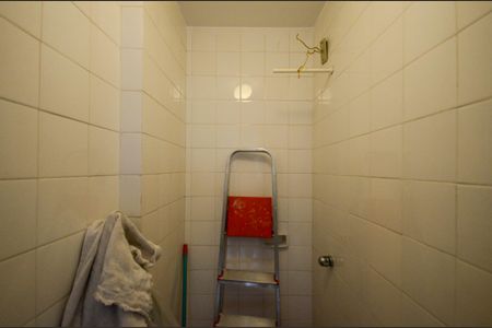 Apartamento para alugar com 127m², 3 quartos e 2 vagas Apartamento para alugar com 127m², 3 quartos e 2 vagasBanheiro de Serviço