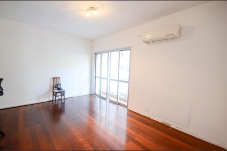 Apartamento para alugar com 127m², 3 quartos e 2 vagas Apartamento para alugar com 127m², 3 quartos e 2 vagasSala