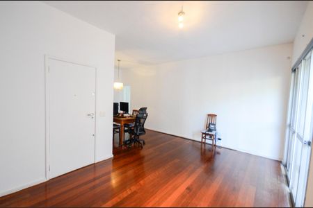 Apartamento para alugar com 127m², 3 quartos e 2 vagas Apartamento para alugar com 127m², 3 quartos e 2 vagasSala