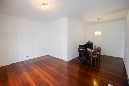 Apartamento para alugar com 127m², 3 quartos e 2 vagas Apartamento para alugar com 127m², 3 quartos e 2 vagasSala