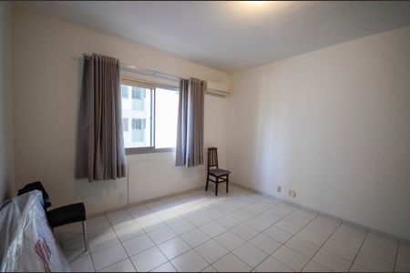 Apartamento para alugar com 127m², 3 quartos e 2 vagas Apartamento para alugar com 127m², 3 quartos e 2 vagasSuíte