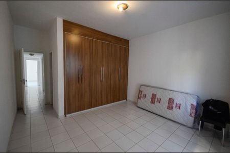 Apartamento para alugar com 127m², 3 quartos e 2 vagas Apartamento para alugar com 127m², 3 quartos e 2 vagasSuíte