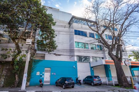 Apartamento para alugar com 45m², 1 quarto e 1 vagaFachada