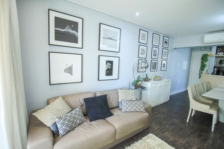 Apartamento à venda com 76m², 3 quartos e 2 vagas Apartamento à venda com 76m², 3 quartos e 2 vagasSala