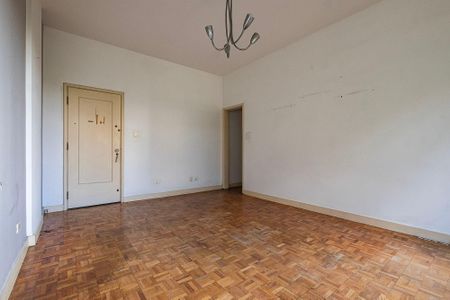 Apartamento à venda com 75m², 2 quartos e sem vagaSala