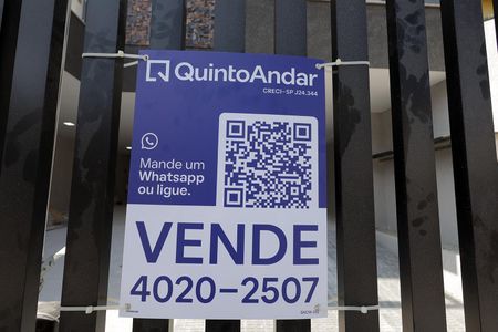 Apartamento à venda com 56m², 2 quartos e 1 vaga Apartamento à venda com 56m², 2 quartos e 1 vagaPlaca