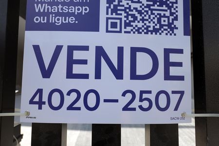 Apartamento à venda com 56m², 2 quartos e 1 vaga Apartamento à venda com 56m², 2 quartos e 1 vagaPlaca