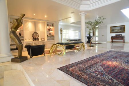 Casa à venda com 1032m², 5 quartos e 3 vagas Casa à venda com 1032m², 5 quartos e 3 vagasSala Principal