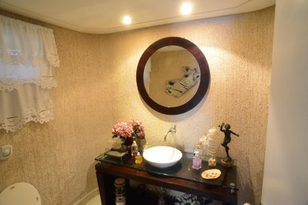 Casa à venda com 1032m², 5 quartos e 3 vagas Casa à venda com 1032m², 5 quartos e 3 vagasLavabo 1