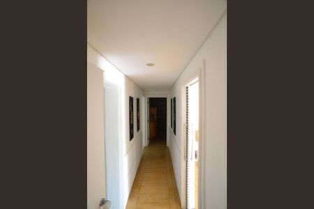 Casa à venda com 1032m², 5 quartos e 3 vagas Casa à venda com 1032m², 5 quartos e 3 vagasSuíte Principal