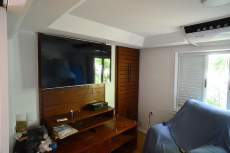 Casa à venda com 1032m², 5 quartos e 3 vagas Casa à venda com 1032m², 5 quartos e 3 vagasSuíte 2