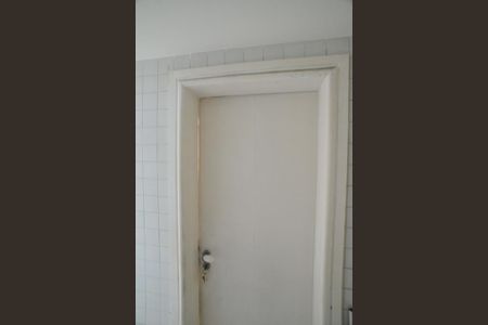 Casa à venda com 1032m², 5 quartos e 3 vagas Casa à venda com 1032m², 5 quartos e 3 vagasQuartos de Serviço