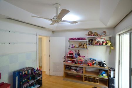 Casa à venda com 1032m², 5 quartos e 3 vagas Casa à venda com 1032m², 5 quartos e 3 vagasSuíte 1