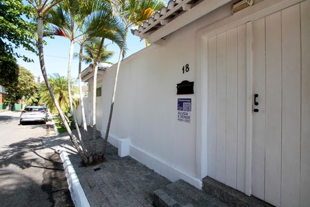 Casa à venda com 574m², 4 quartos e 7 vagasPlaquinha