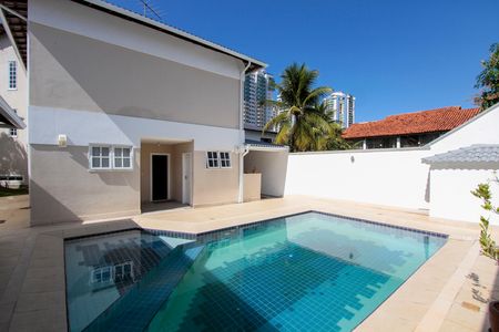 Casa à venda com 574m², 4 quartos e 7 vagasPiscina
