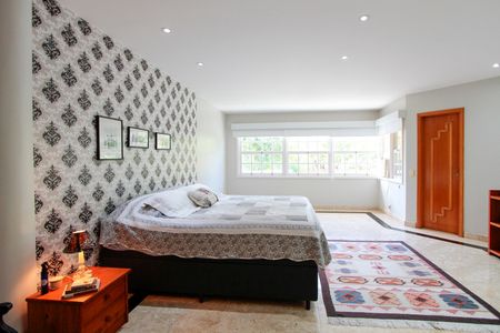 Casa à venda com 574m², 4 quartos e 7 vagasSuíte 1