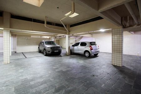 Apartamento à venda com 339m², 5 quartos e 4 vagas Apartamento à venda com 339m², 5 quartos e 4 vagasGaragem