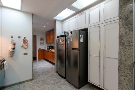 Apartamento à venda com 339m², 5 quartos e 4 vagas Apartamento à venda com 339m², 5 quartos e 4 vagasCozinha