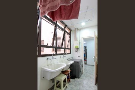 Apartamento à venda com 339m², 5 quartos e 4 vagas Apartamento à venda com 339m², 5 quartos e 4 vagasÁrea de Serviço