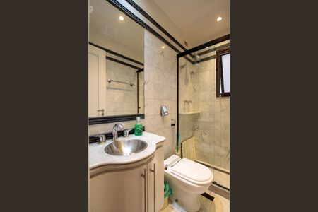 Apartamento à venda com 339m², 5 quartos e 4 vagas Apartamento à venda com 339m², 5 quartos e 4 vagasBanheiro