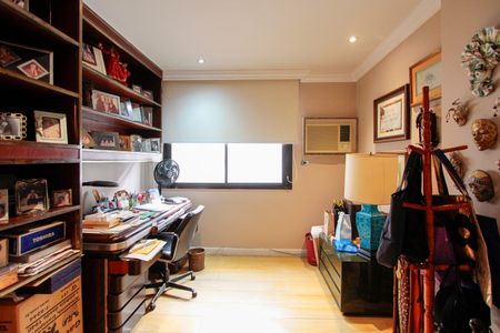 Apartamento à venda com 339m², 5 quartos e 4 vagas Apartamento à venda com 339m², 5 quartos e 4 vagasSuíte 1