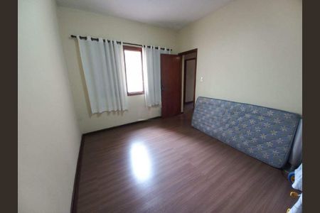 Casa à venda com 160m², 3 quartos e 3 vagas